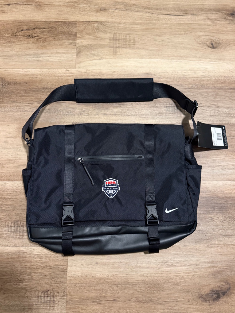 NWT Nike Official Team USA Basketball Olympics  Shoulder Messenger Laptop Bag